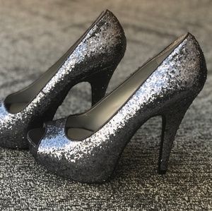 White by Vera Wang Pumps